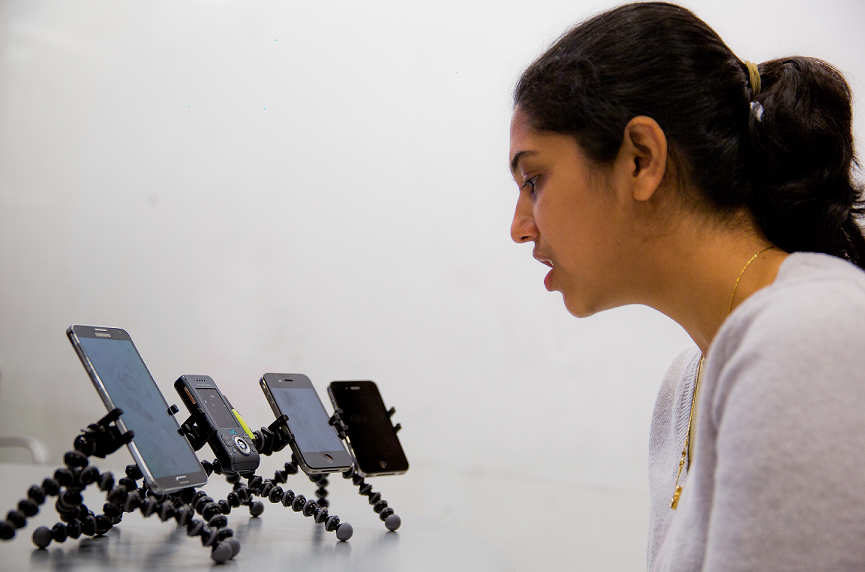 check-lung-health-phone_m