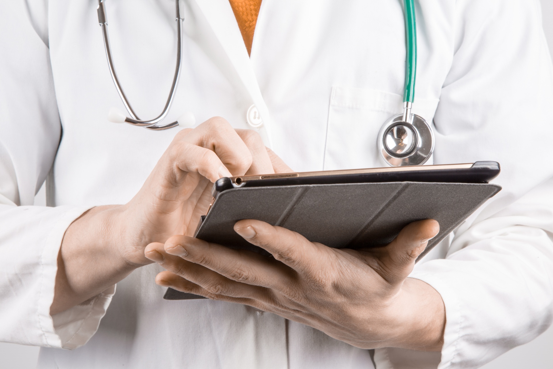 how-ai-spots-early-warnings-of-disease_m