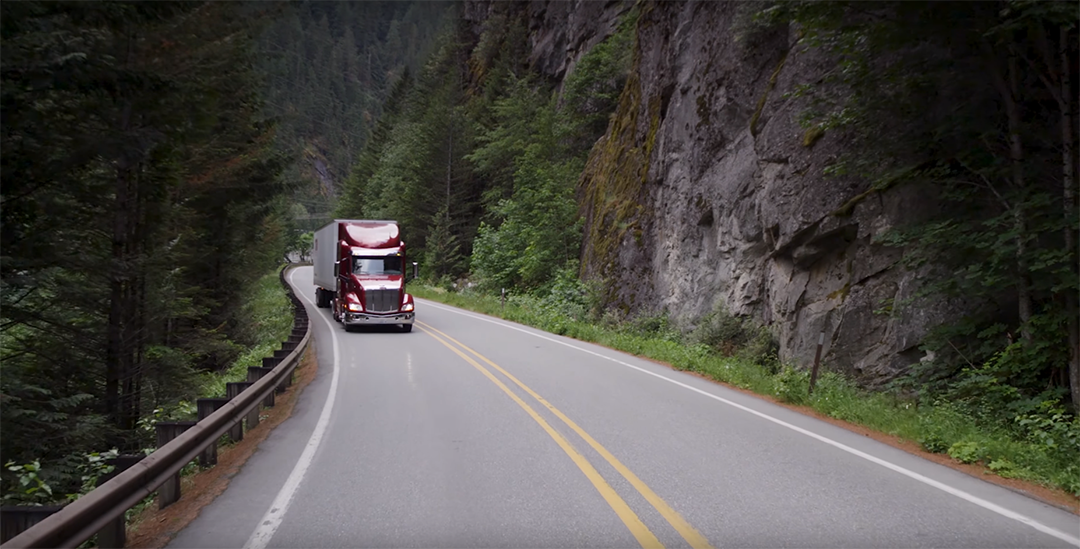 trucks-ai-autonomous-trucks_m